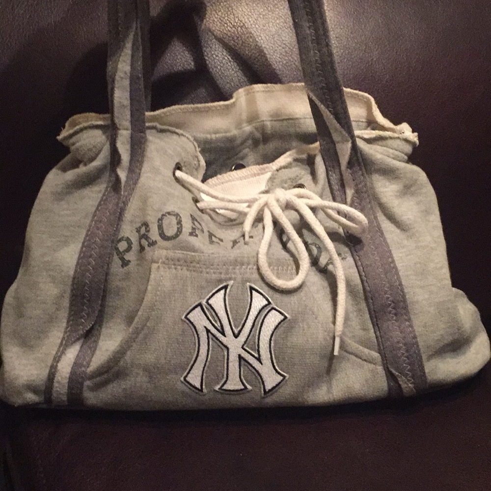MLB New York Yankees sporty bag